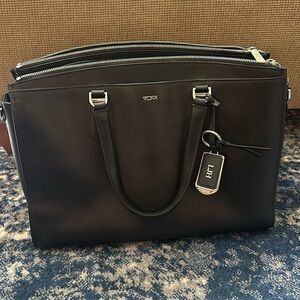 Tumi Stanton-Esme Leather Business Briefcase